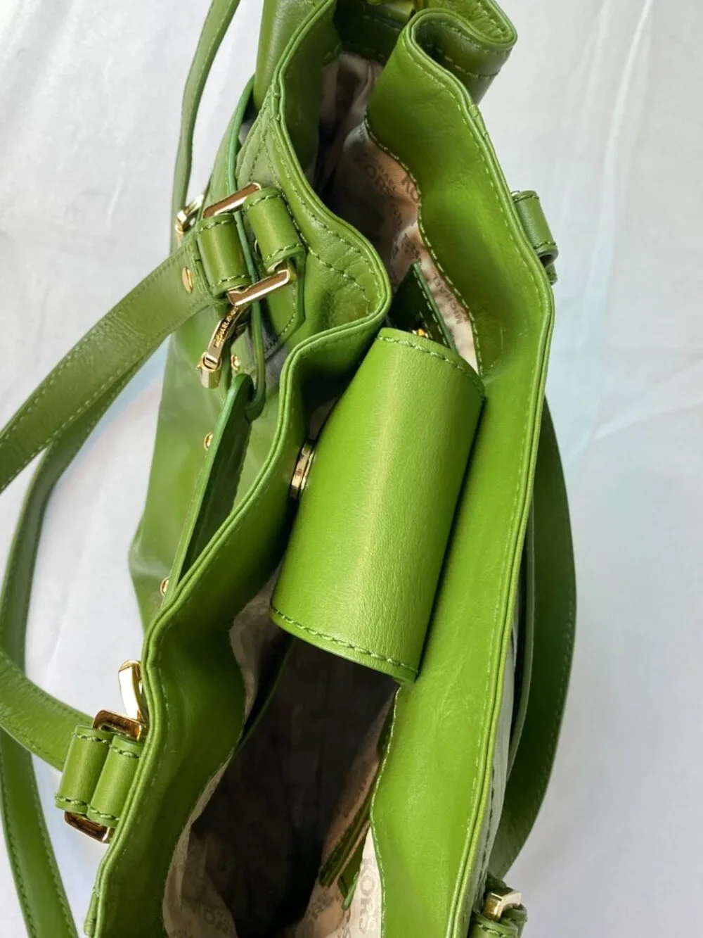 Michael Kors Hamilton Green Leather Satchel | Buckle Top Handle | 💚Brenna - Picture 7 of 13